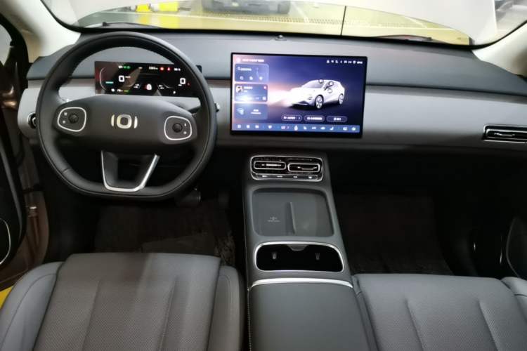 Used CHANGAN NEVO Q05 2026 Model 506 Max Center Console