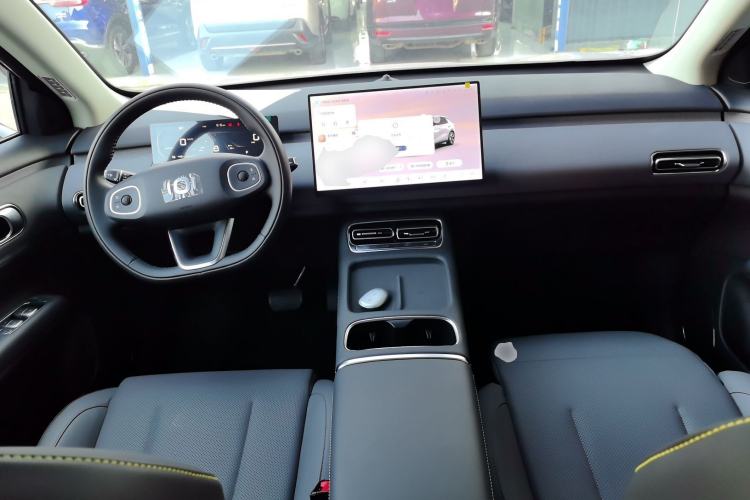 Used CHANGAN NEVO Q05 2026 Model 506 Max Center Console