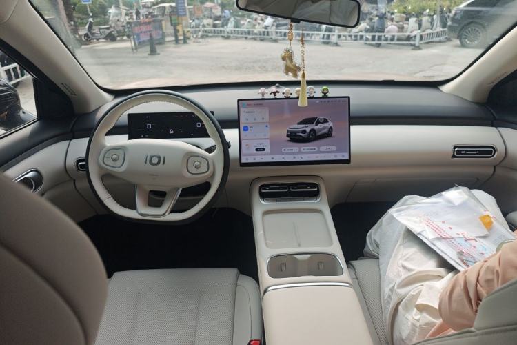 Used CHANGAN NEVO Q05 2026 Model 405Max Center Console