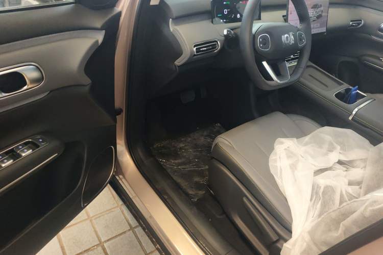 Used CHANGAN NEVO Q05 2026 Model 405Air Driver Seat