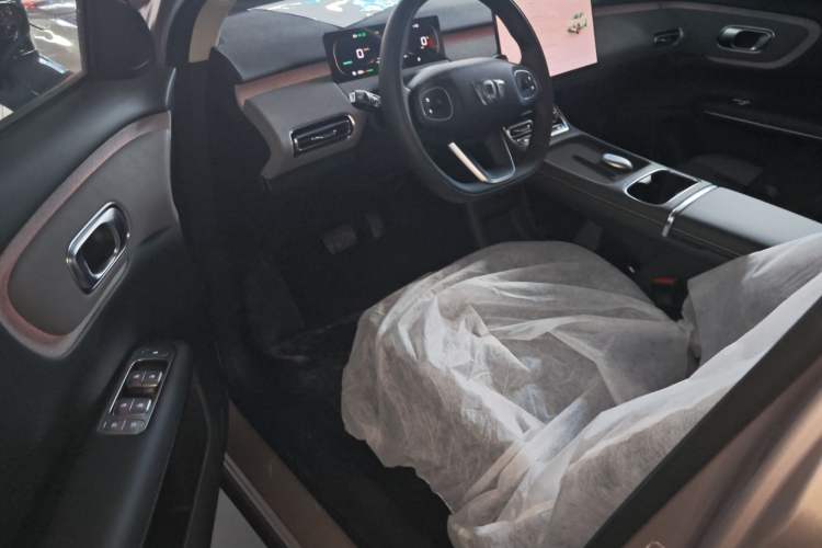 Used CHANGAN NEVO Q05 2026 Model 506 Max Driver Seat