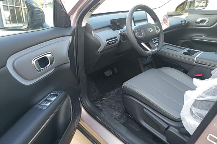 Used CHANGAN NEVO Q05 2026 Model 405Air Driver Seat