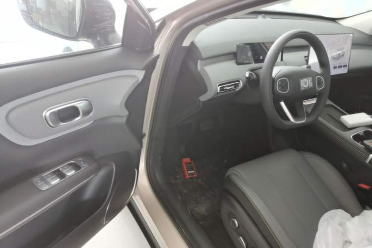 Used CHANGAN NEVO Q05 2026 Model 405Max Driver Seat
