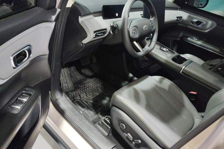 Used CHANGAN NEVO Q05 2026 Model 506 Max Driver Seat