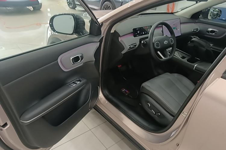 Used CHANGAN NEVO Q05 2026 Model 405Max Driver Seat