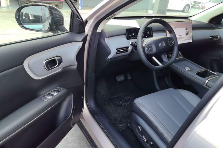 Used CHANGAN NEVO Q05 2026 Model 506 Max Driver Seat