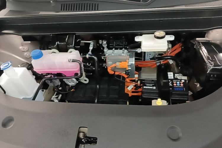 Used CHANGAN NEVO Q05 2026 Model 506 Max Engine Bay