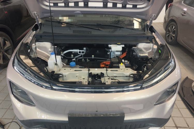 Used CHANGAN NEVO Q05 2026 Model 405Air Engine Bay