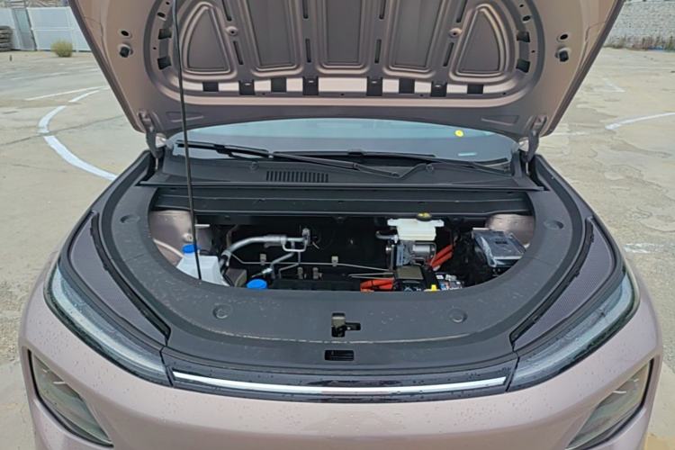 Used CHANGAN NEVO Q05 2026 Model 405Air Engine Bay