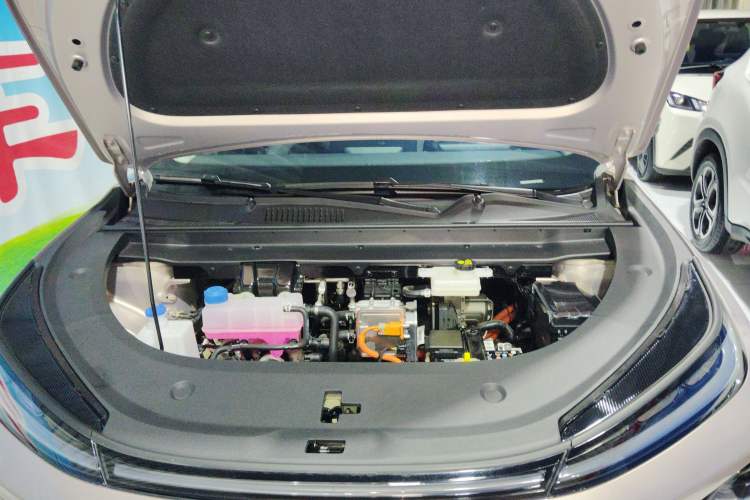 Used CHANGAN NEVO Q05 2026 Model 506 Max Engine Bay
