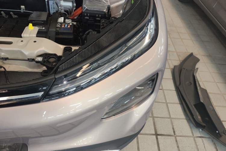 Used CHANGAN NEVO Q05 2026 Model 405Air Engine Bay Left