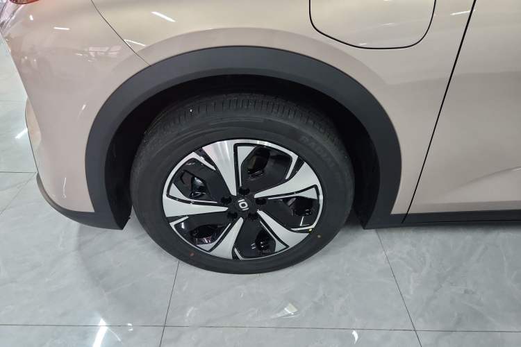 Used CHANGAN NEVO Q05 2026 Model 506 Max Exterior 3