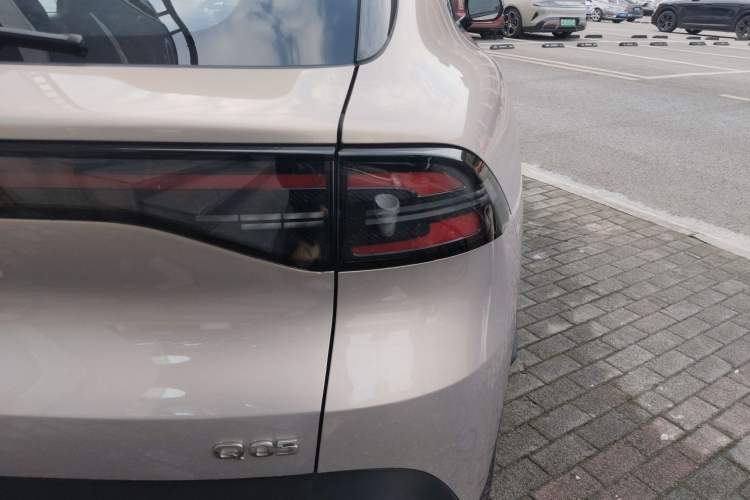 Used CHANGAN NEVO Q05 2026 Model 506 Max Exterior 3