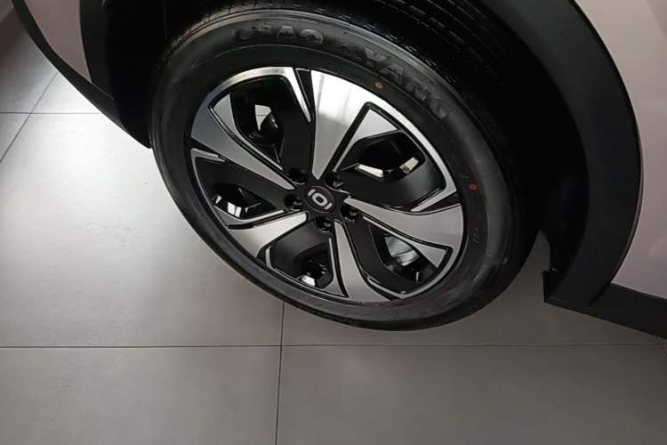Used CHANGAN NEVO Q05 2026 Model 506 Max Exterior 5