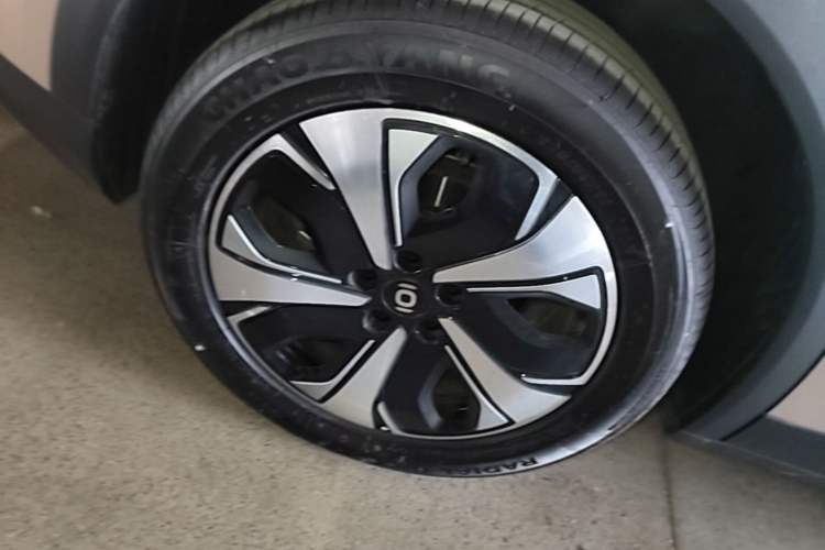 Used CHANGAN NEVO Q05 2026 Model 506 Max Exterior 5