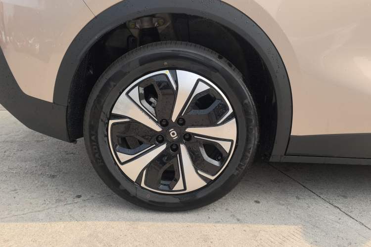Used CHANGAN NEVO Q05 2026 Model 506 Max Exterior 6
