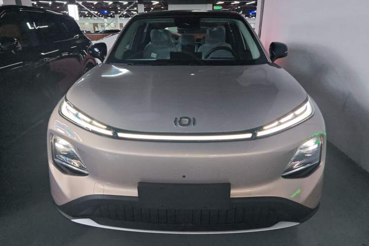 Used CHANGAN NEVO Q05 2026 Model 506 Max Front