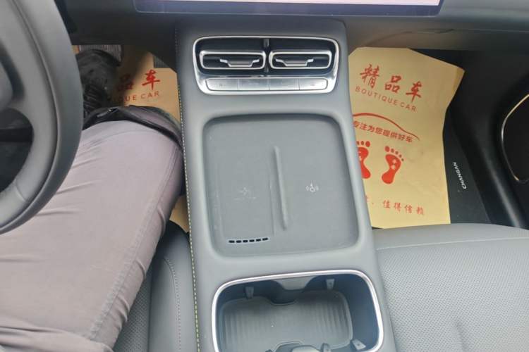 Used CHANGAN NEVO Q05 2026 Model 506 Max Gear Lever