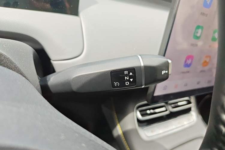Used CHANGAN NEVO Q05 2026 Model 405Air Gear Lever