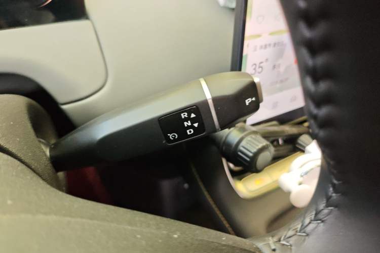 Used CHANGAN NEVO Q05 2026 Model 405Air Gear Lever