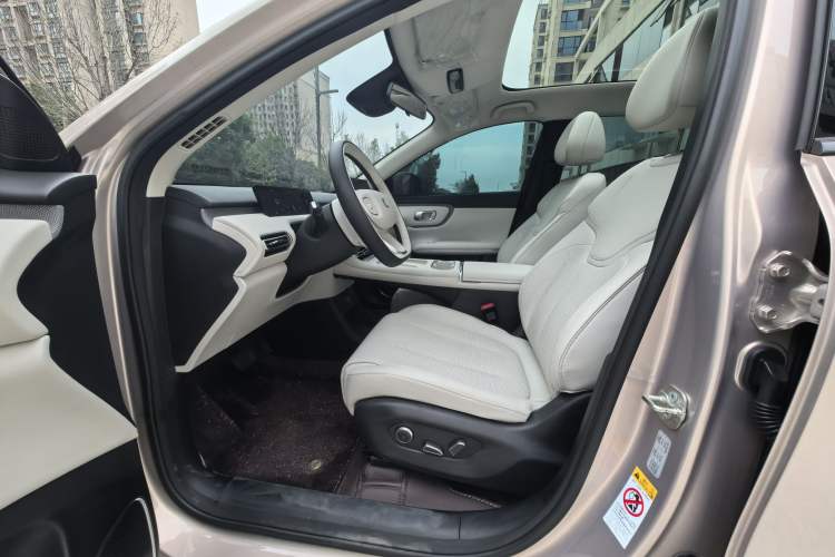 Used CHANGAN NEVO Q05 2026 Model 506 Max Interior 2