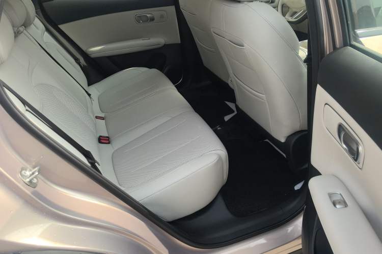 Used CHANGAN NEVO Q05 2026 Model 506 Max Interior 2