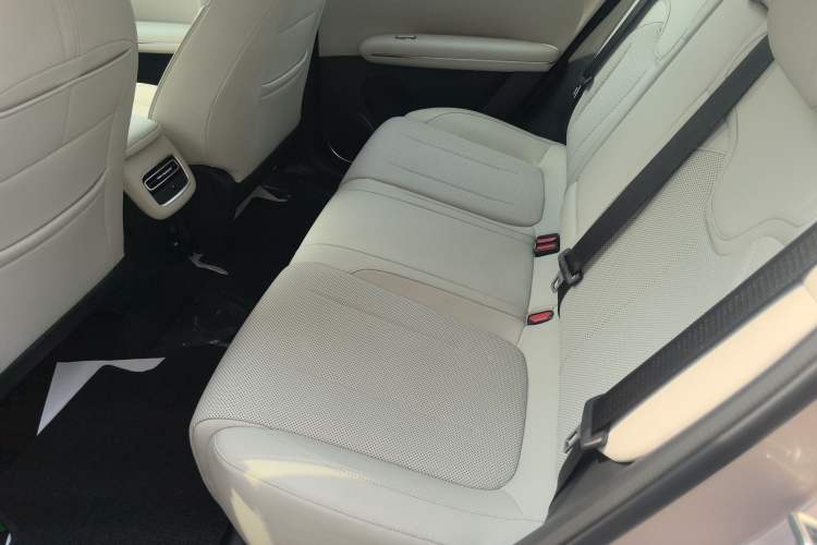 Used CHANGAN NEVO Q05 2026 Model 506 Max Interior 6