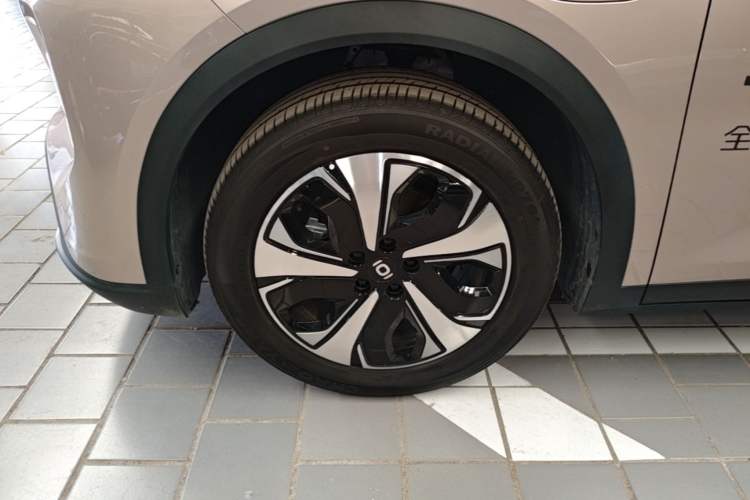 Used CHANGAN NEVO Q05 2026 Model 506Max+ Left Front Wheel Hub