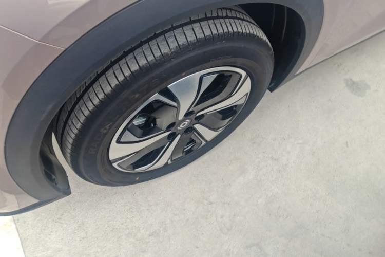 Used CHANGAN NEVO Q05 2026 Model 506 Max Left Front Wheel Hub