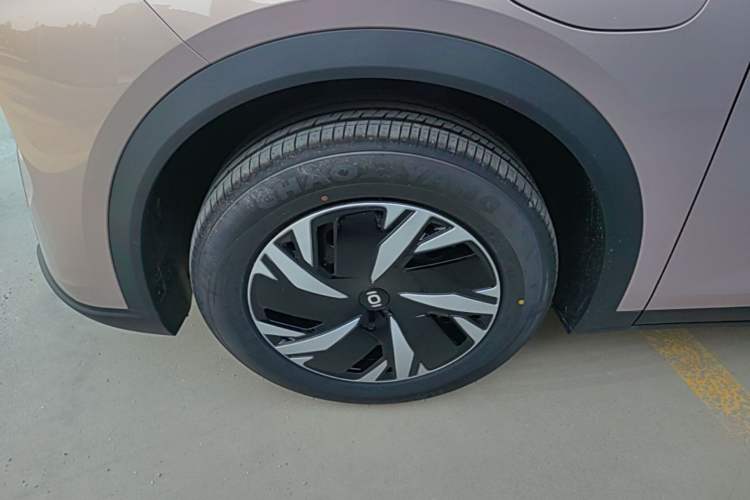 Used CHANGAN NEVO Q05 2026 Model 405Air Left Front Wheel Hub