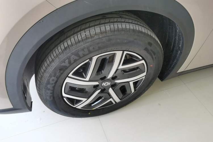 Used CHANGAN NEVO Q05 2026 Model 405Max Left Front Wheel Hub