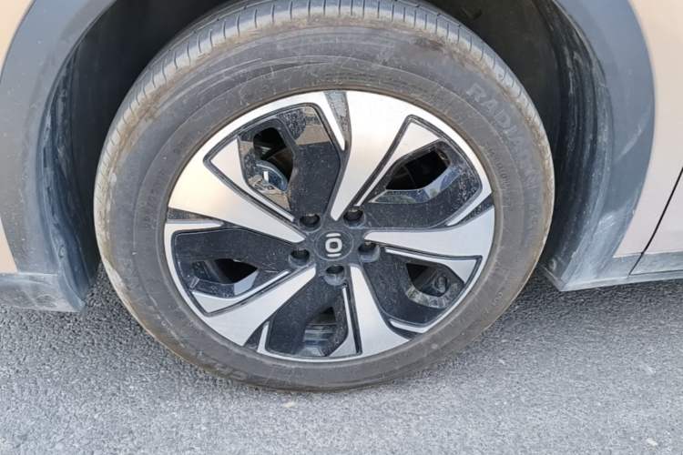 Used CHANGAN NEVO Q05 2026 Model 506 Max Left Front Wheel Hub