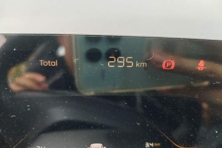 Used CHANGAN NEVO Q05 2026 Model 405Air Odometer Close Up