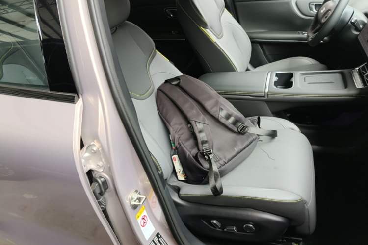 Used CHANGAN NEVO Q05 2026 Model 506 Max Right Front Seat