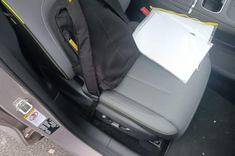 Used CHANGAN NEVO Q05 2026 Model 506 Max Right Front Seat