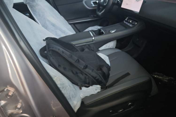 Used CHANGAN NEVO Q05 2026 Model 506 Max Right Front Seat