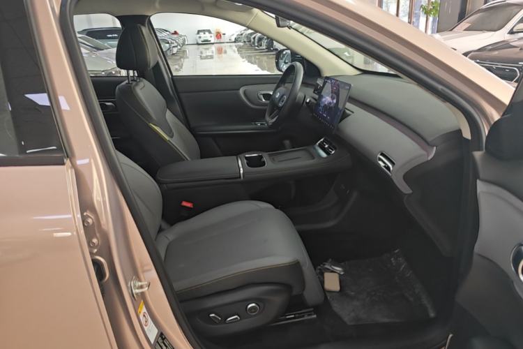Used CHANGAN NEVO Q05 2026 Model 506 Max Right Front Seat