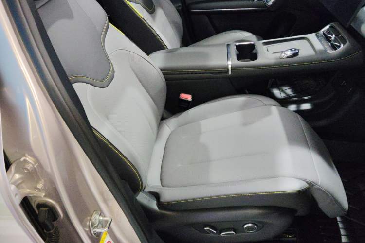 Used CHANGAN NEVO Q05 2026 Model 506 Max Right Front Seat