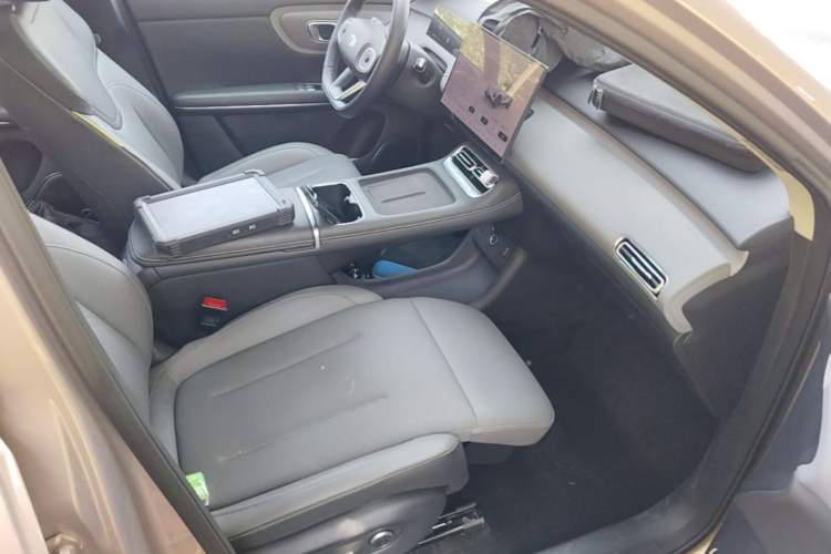 Used CHANGAN NEVO Q05 2026 Model 506 Max Right Front Seat
