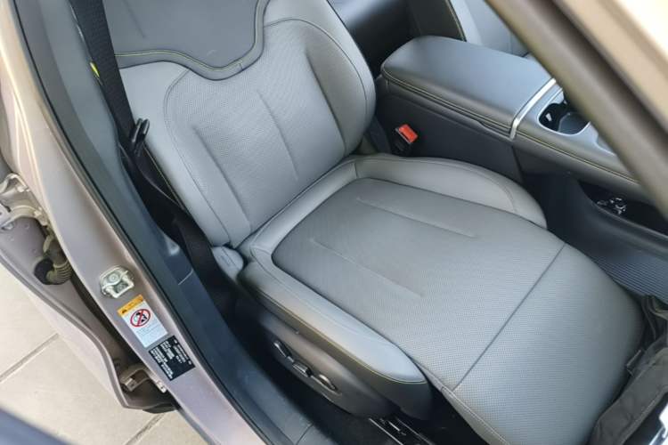 Used CHANGAN NEVO Q05 2026 Model 506 Max Right Front Seat