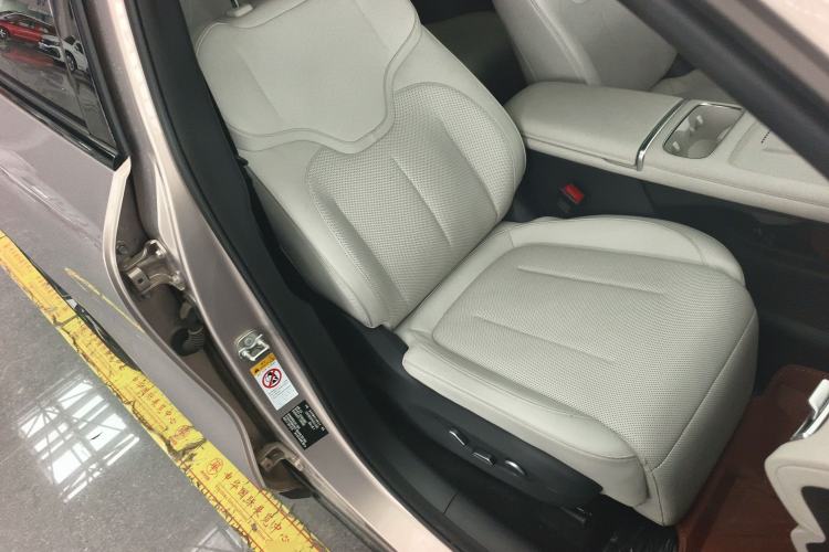 Used CHANGAN NEVO Q05 2026 Model 506 Max Right Front Seat