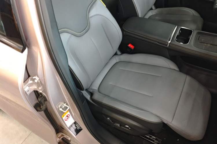 Used CHANGAN NEVO Q05 2026 Model 506Max+ Right Front Seat