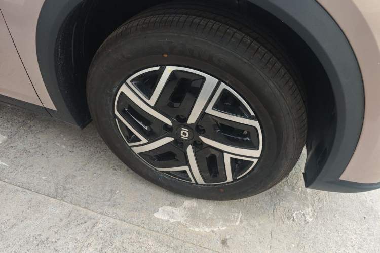 Used CHANGAN NEVO Q05 2026 Model 405Max Right Front Wheel Hub