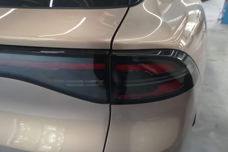 Used CHANGAN NEVO Q05 2026 Model 405Air Right Rear Taillight