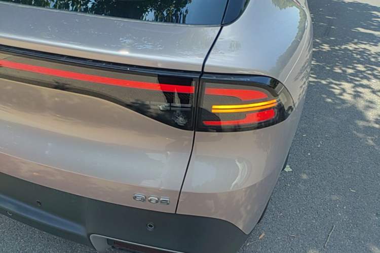 Used CHANGAN NEVO Q05 2026 Model 405Air Right Rear Taillight