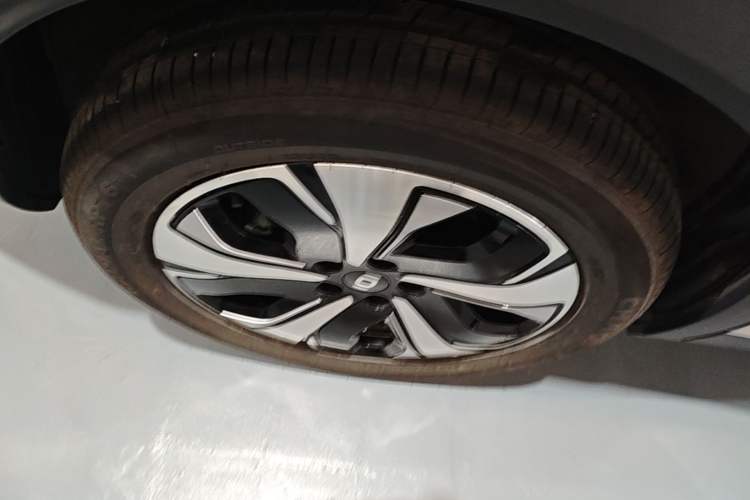 Used CHANGAN NEVO Q05 2026 Model 506 Max Right Rear Wheel Hub