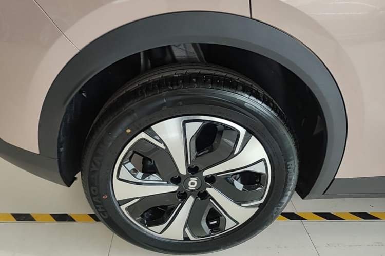 Used CHANGAN NEVO Q05 2026 Model 506 Max Right Rear Wheel Hub