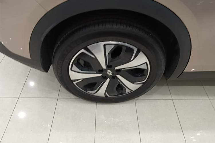 Used CHANGAN NEVO Q05 2026 Model 405Max Right Rear Wheel Hub