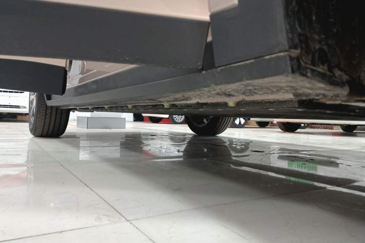 Used CHANGAN NEVO Q05 2026 Model 506 Max Right Side Sill