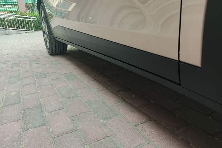Used CHANGAN NEVO Q05 2026 Model 506 Max Right Side Sill